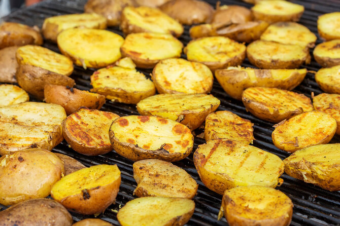 Shutterstock nuotr./Grilintos bulvės