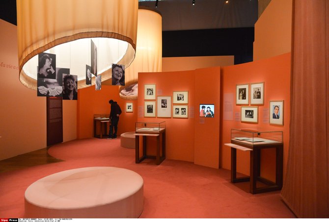 „Scanpix“/„SIPA“ nuotr./Paryžiuje atverta šimtosioms Edith Piaf gimimo metinėms skirta paroda