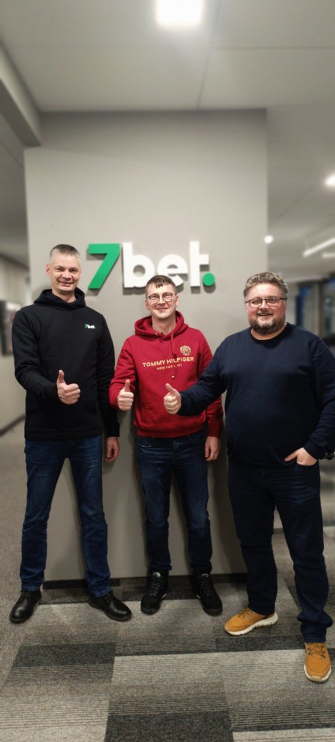 Organizatorių nuotr./„7bet Rally Lazdijai“ organizatoriai ir vardo partnerio atstovas