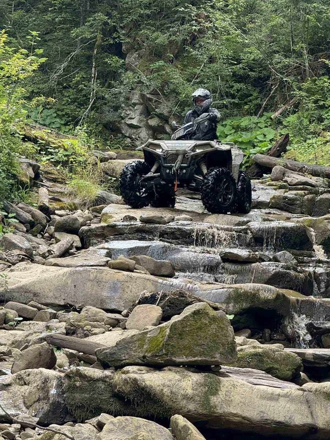 Organizatorių nuotr./„ATV Turizmo“ stovykla Rumunijoje