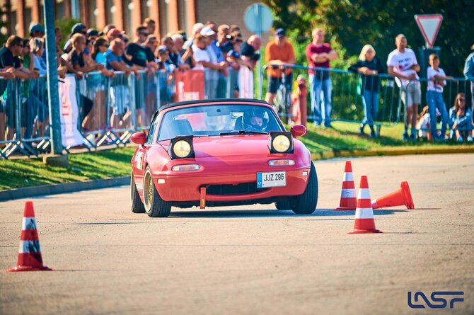 Asmeninio archyvo nuotr./Pirmas slalomo automobilis