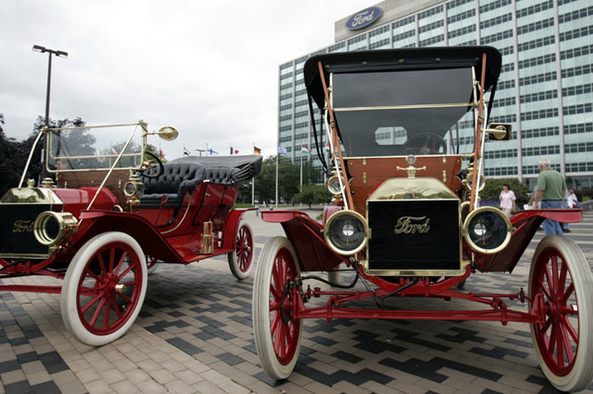1909-aisias pagaminti „Ford“ automobiliai