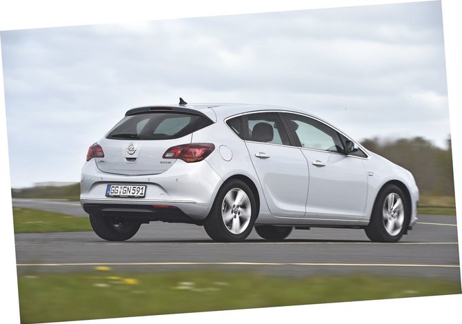 „Autobild” nuotr./„Opel Astra“