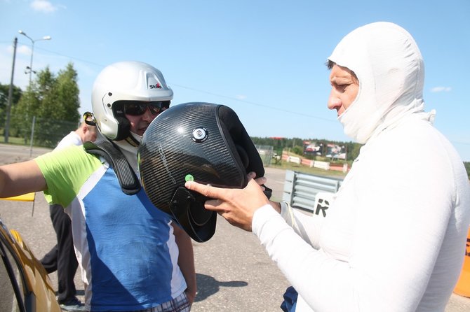 Tomo Markelevičiaus nuotr./Komandos „Techninis projektas“ pasiruošimas 1000 km lenktynėms