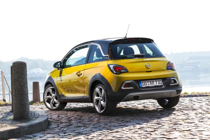 „Opel“ nuotr./Naujas „Opel Adam Rocks“