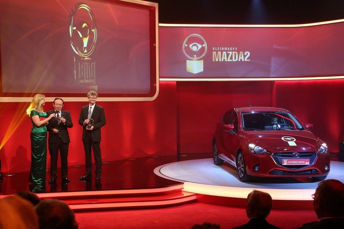Organizatorių nuotr./„Mazda2“ apdovanojimai Vokietijoje