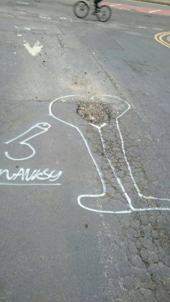 Wanksy nuotr./Apipieštos duobės