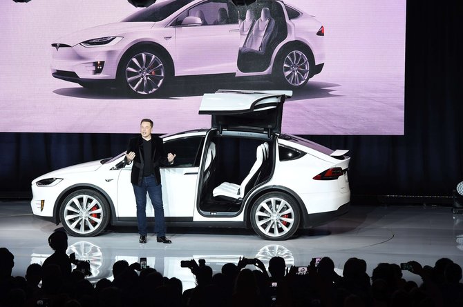 AFP/„Scanpix“ nuotr./„Tesla Model X“ pristatymas