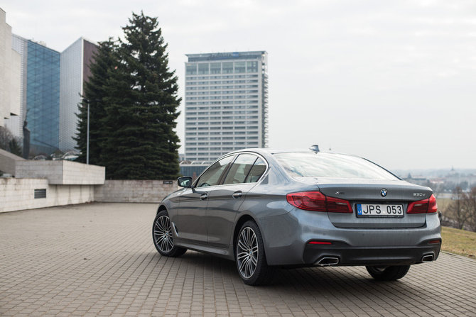 „Krasta Auto“ nuotr./Naujasis penktosios serijos BMW