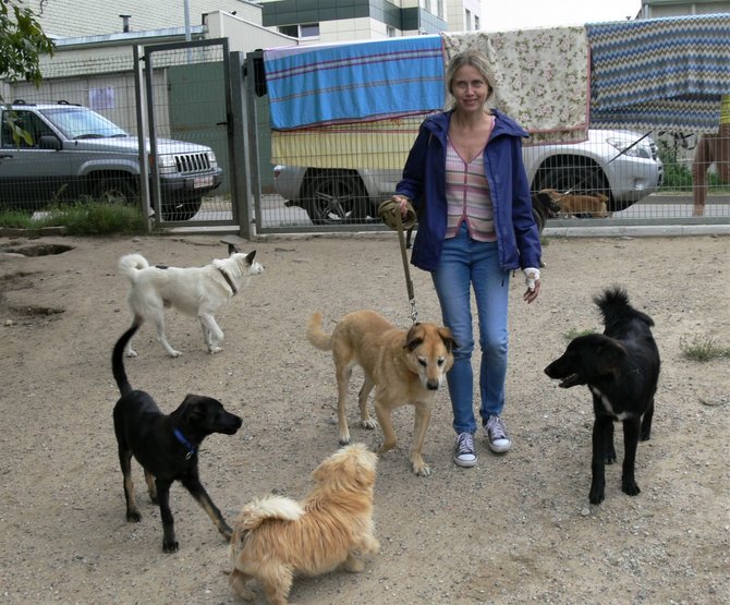 Asm. arch./Iryna su šunimis