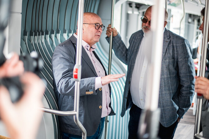 Kauno autobusai/Kauno mero Visvaldo Matijošaičio teigimu, bekontaktis atsiskaitymas viešajame transporte būtų dar vienas svarbus žingsnis keleivių patogumo link 