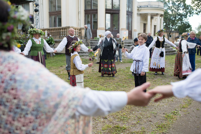 Karolinos Pansevič nuotr./Vilniečių linksmybės per Jonines