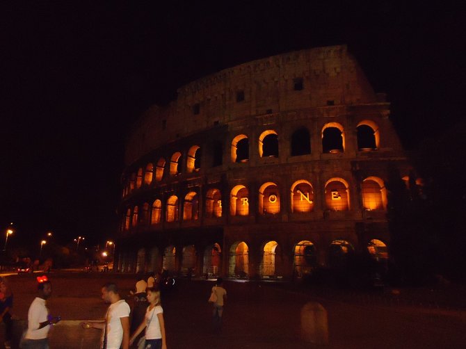 Roma naktį