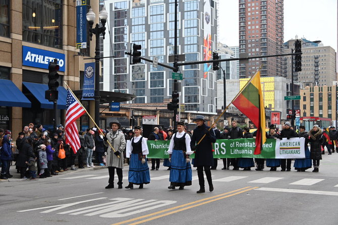 Čikagos lietuviai Padėkos dienos parade