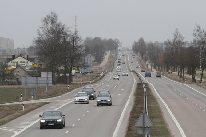 Alvydo Januševičiaus / 15min nuotr./Pailių kaimo gyventojams patekti į Šiaulius problematiška