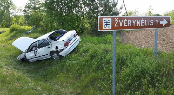 Skaitytojo nuotr./Kelyje Vilnius-Gardinas įvyko kraupi avarija: sužeisti trys žmonės