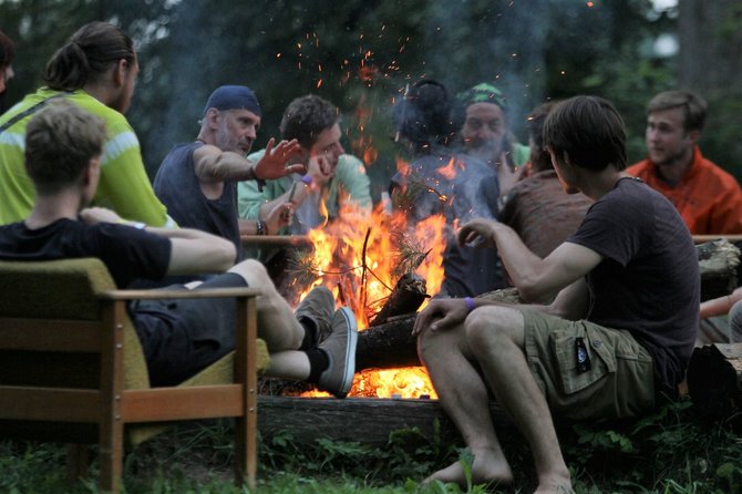 Alvydo Januševičiaus nuotr./Grybų viensėdyje hipiškas festivalis