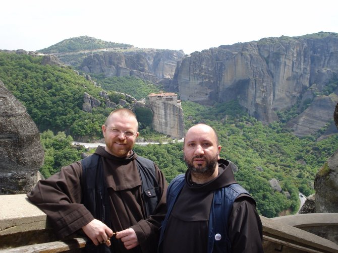 Asmeninio archyvo nuotr./Su bendražygiu broliu Pauliumi Vaineikiu (kairėje)