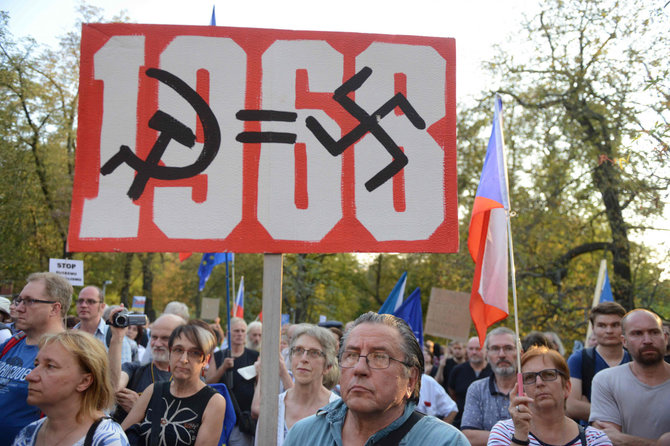 AFP/„Scanpix“ nuotr./Demonstracija Prahoje