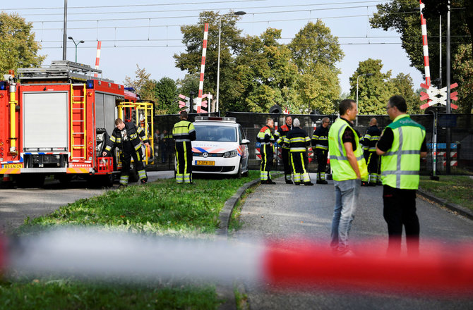 „Reuters“/„Scanpix“ nuotr./Nyderlanduose susidūrus traukiniui ir dviračiui žuvo keturi vaikai