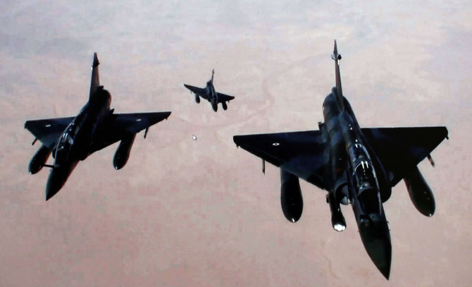 AFP/„Scanpix“ nuotr./Prancūzų naikintuvai virš Malio