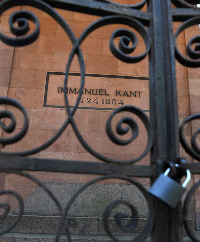 AFP/„Scanpix“ nuotr./Dėl Immanuelio Kanto jo gimtajame Karaliaučiuje verda aistros