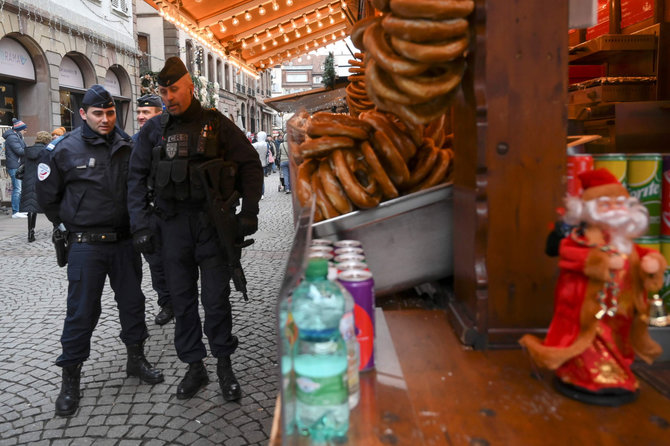 AFP/„Scanpix“ nuotr./Strasbūre po atakos vėl atidaroma kalėdinė mugė