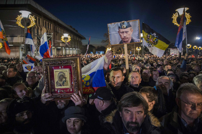 AFP/„Scanpix“ nuotr./Daug serbų tiesiog garbina Rusijos prezidentą Vladimirą Putiną