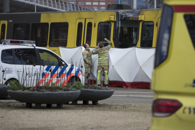 „Scanpix“/AP nuotr./Pranešta apie šūvius Utrechto tramvajuje