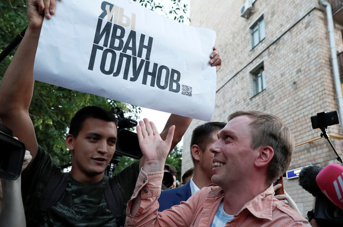 „Reuters“/„Scanpix“ nuotr./Į laisvę paleistas Ivanas Golunovas