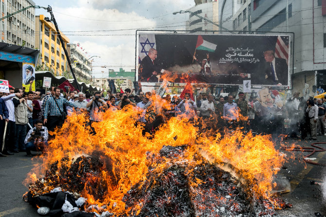„Reuters“/„Scanpix“ nuotr./Protestas Irano sostinėje Teherane