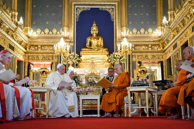 AFP/„Scanpix“ nuotr./Popiežius Pranciškus Tailande