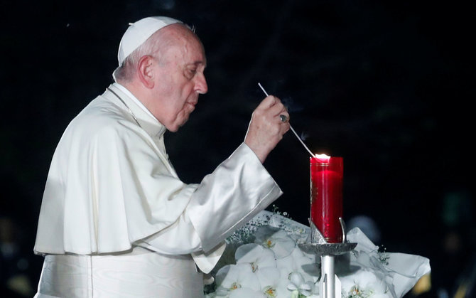 „Reuters“/„Scanpix“ nuotr./Popiežius Pranciškus Japonijoje