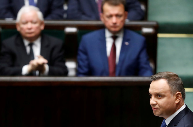 „Reuters“/„Scanpix“ nuotr./Andrzejus Duda Lenkijos Seime
