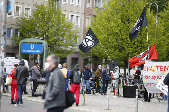 „Scanpix“ nuotr./Protestas prie suvaržymus Berlyne