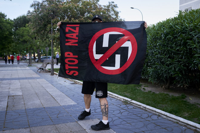 „Scanpix“ nuotr./Antifašistinių pažiūrų aktyvistas Ispanijoje