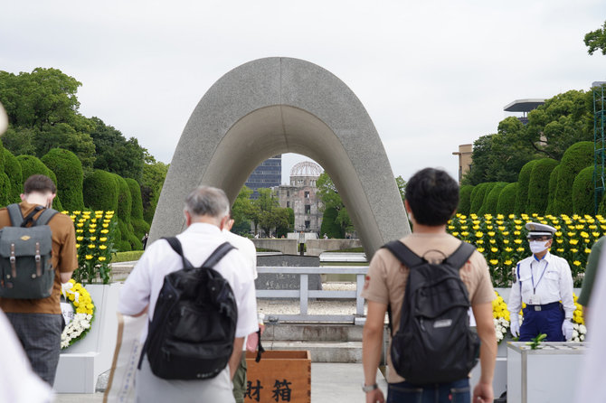 „Scanpix“ nuotr./Japonija mini Hirošimos atominio bombardavimo 75-ąsias metines