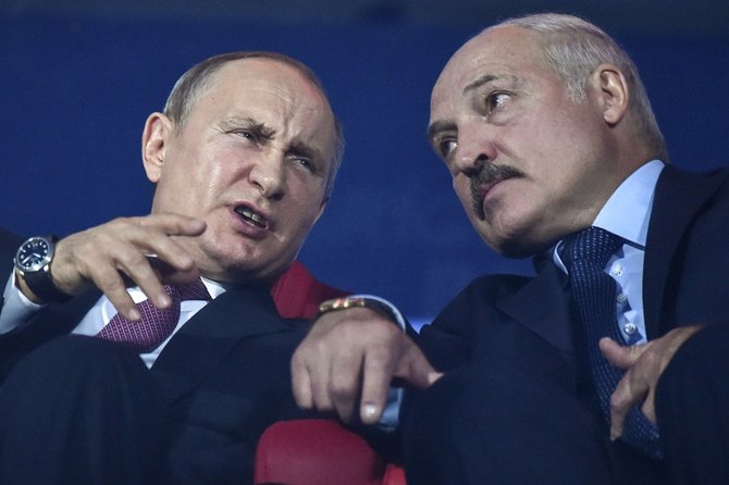 AFP/„Scanpix“ nuotr./Vladimiras Putinas ir Aliaksandras Lukašenka