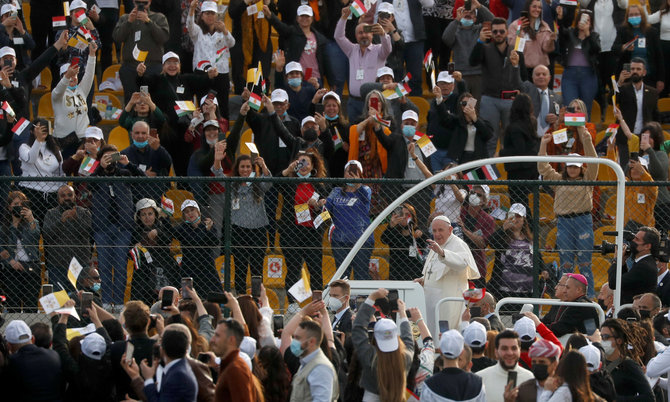 „Reuters“/„Scanpix“ nuotr./Popiežius Pranciškus vadovavo didžiausioms savo istorinio vizito Irake mišioms