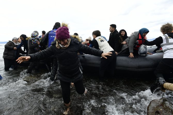 „Scanpix“/AP nuotr./Migrantai iš Afganistano Graikijos Lesbo saloje