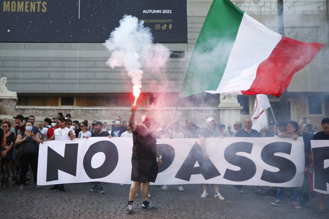 ZUMAPRESS / Scanpix nuotr./Protestas Italijoje