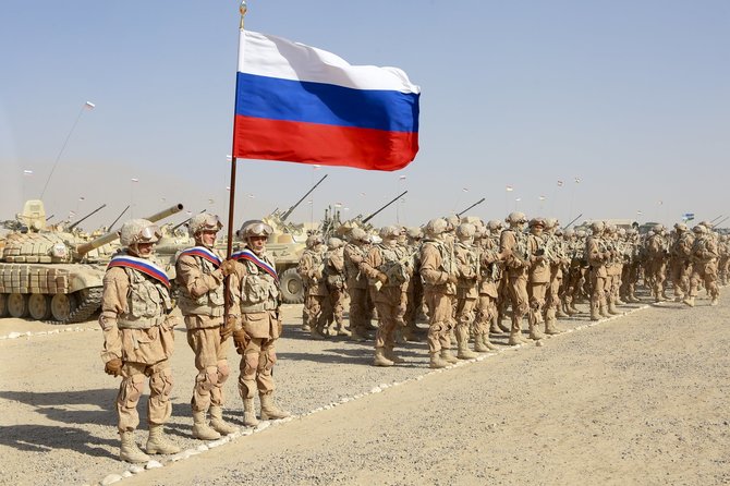 „Scanpix“/AP nuotr./Rusijos kariai per pratybas Tadžikistane