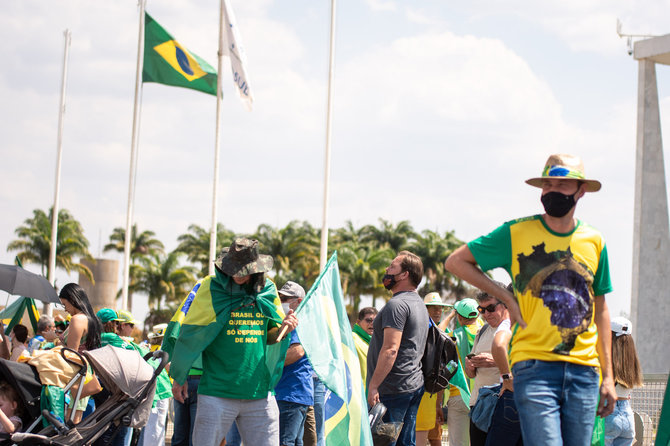 ZUMAPRESS / Scanpix nuotr./J.Bolsonaro rėmėjai Brazilijoje