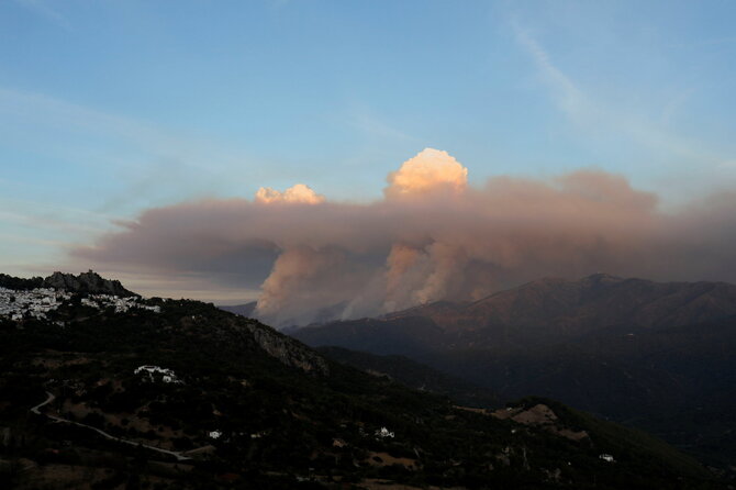 „Reuters“/„Scanpix“ nuotr./Gaisrai Ispanijoje