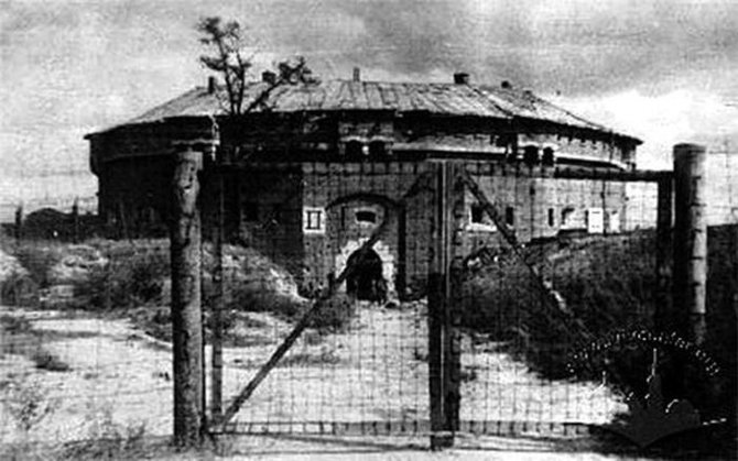 „Facebook“ nuotr./Koncentracijos stovykloje Lvove naciai nužudė per 100 tūkst. karo belaisvių.