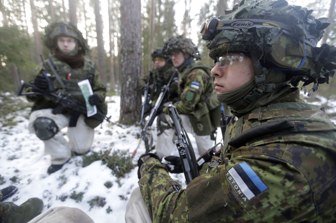 „Reuters“/„Scanpix“ nuotr./Integracijai neretai padeda Estijoje galiojanti karo prievolė