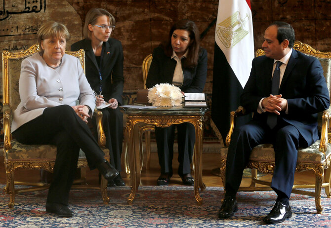 „Reuters“/„Scanpix“ nuotr./Angela Merkel su Egipto prezidentu Abdel Fattahu al Sisi