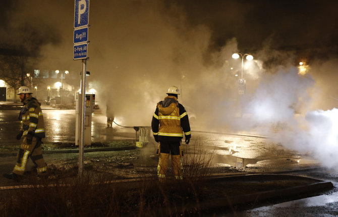 „Scanpix“ nuotr./Stokholmo priemiestyje Rinkebiu buvo kilusios riaušės
