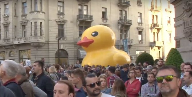 YouTube/Protestas prieš valdančiųjų politiką Belgrade