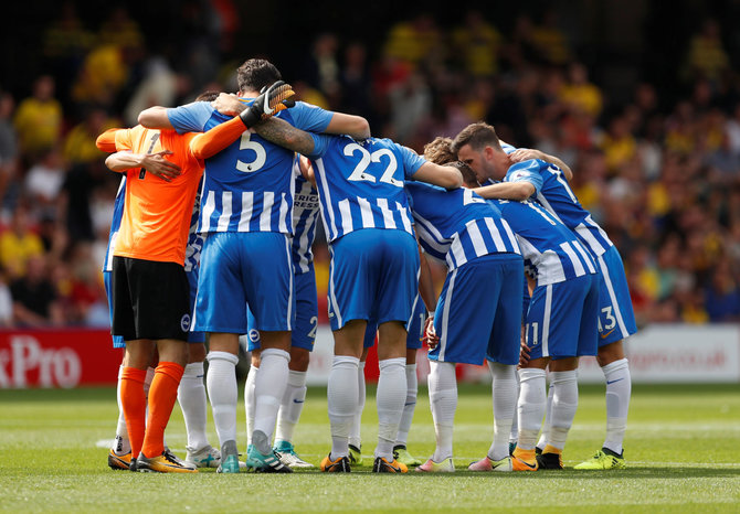 „Reuters“/„Scanpix“ nuotr./„Brighton & Hove Albion“ futbolininkai negali įmušti